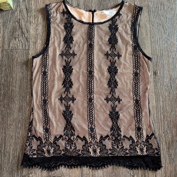 Max Studio size large ladies top  *matching skirt in medium also listed* - Picture 1 of 8